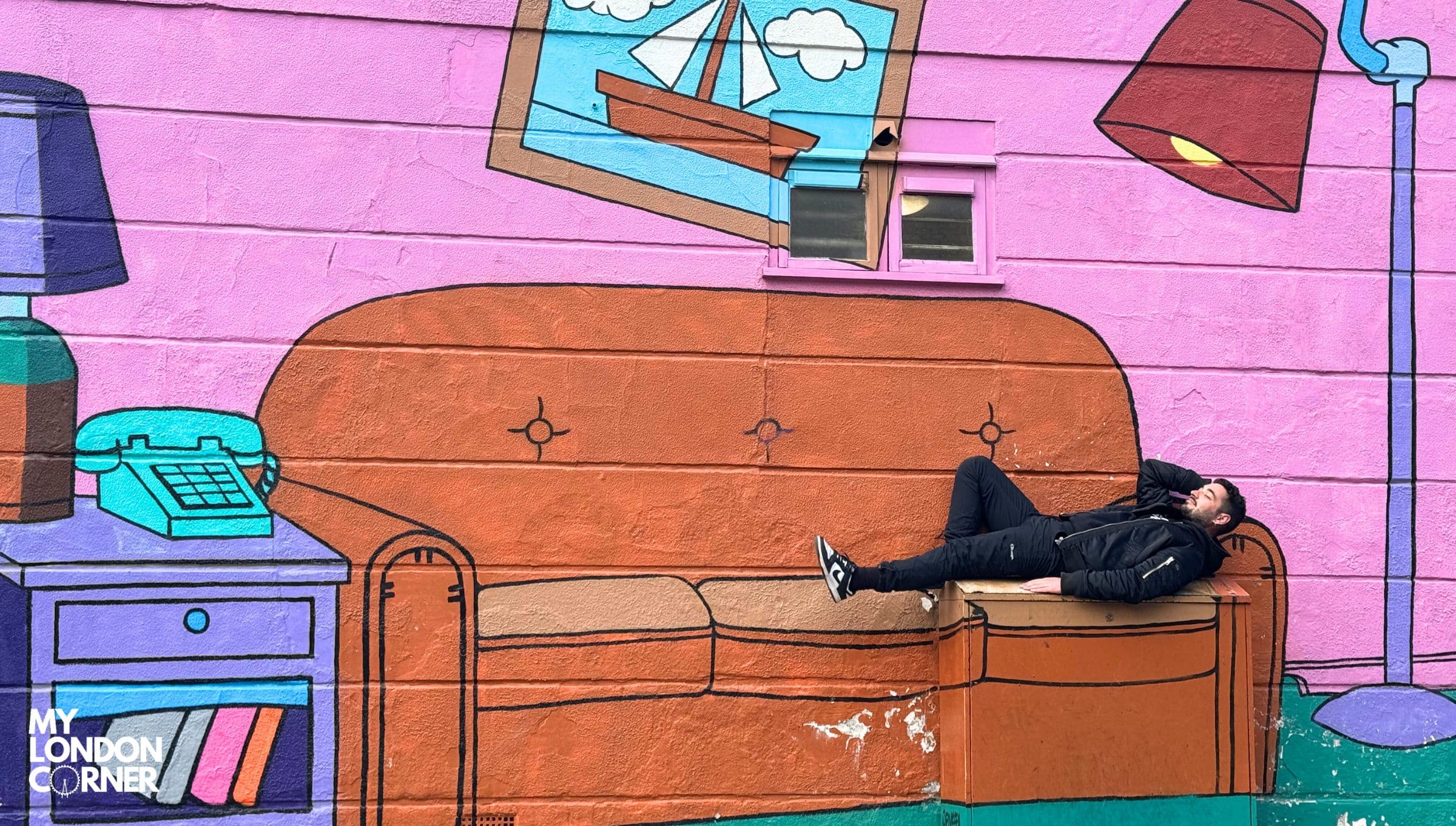 Il murale dei Simpsons a Camden Town