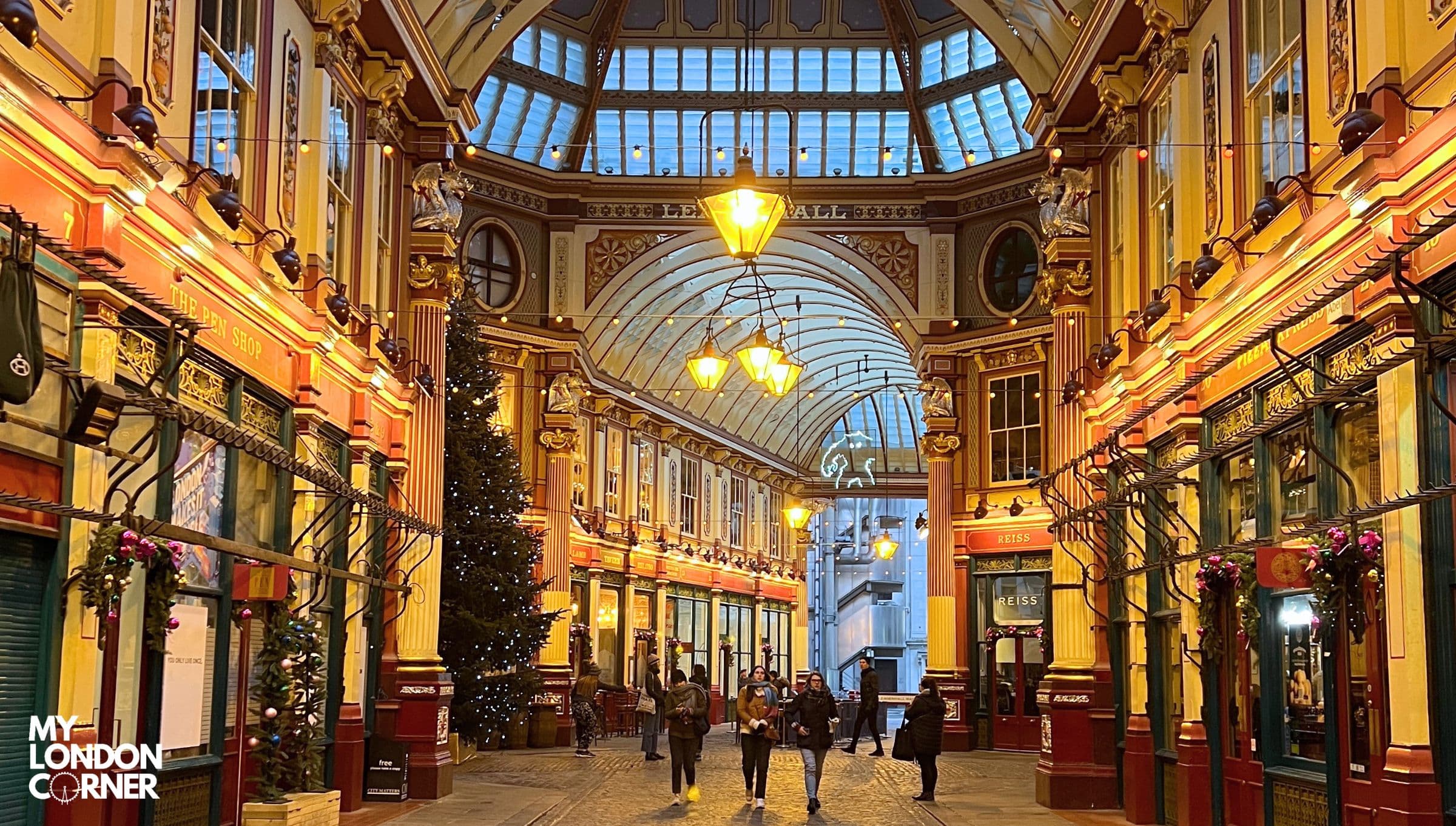Dentro Leadenhall Market: Il Mercato Vittoriano più Magico di Londra